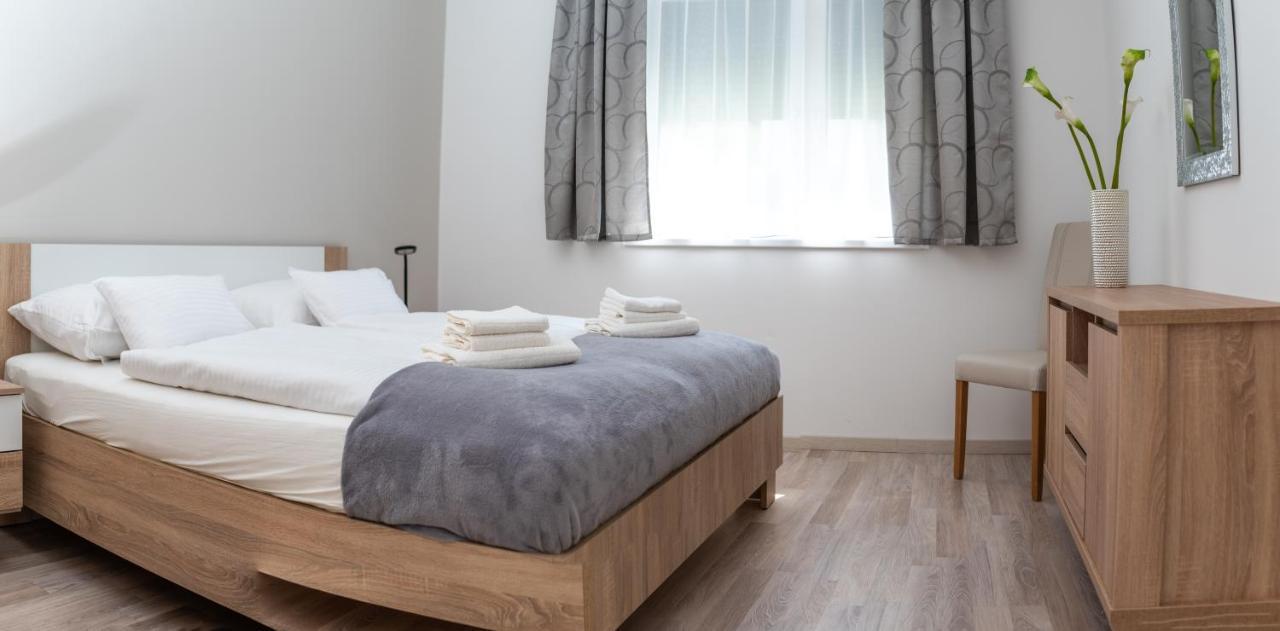 Twins Apartman Hévíz Eksteriør billede